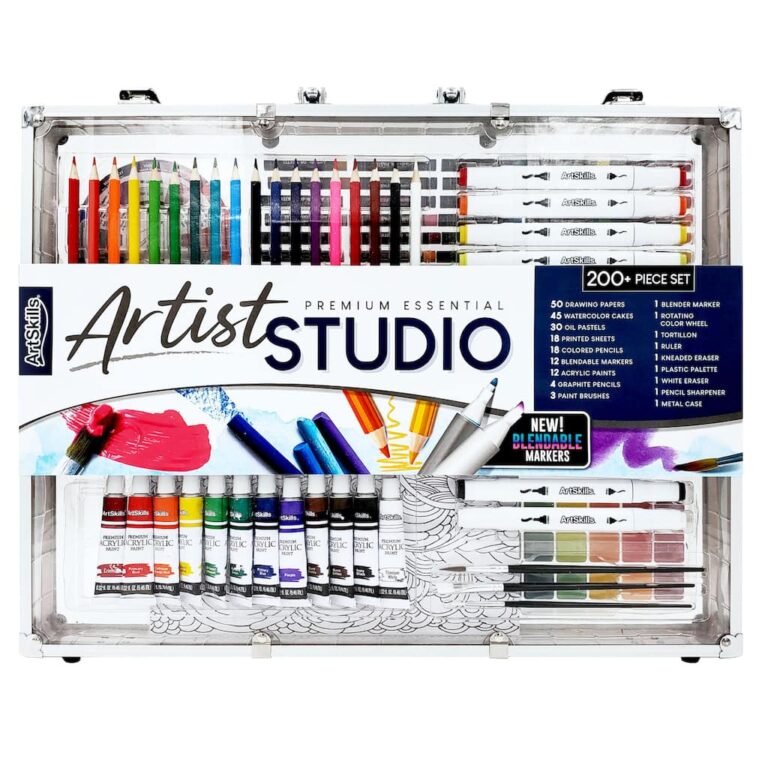 All-in-one art kit, art supplies.